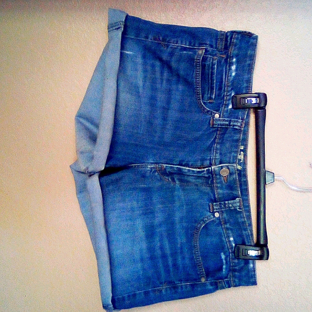!1t Jean shorts Designer!